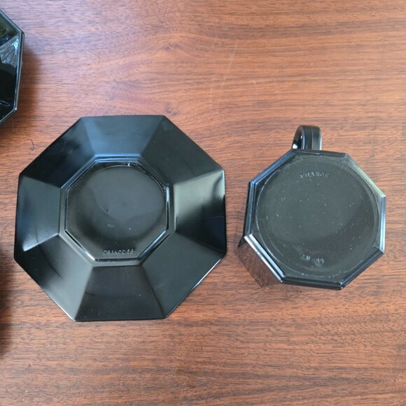 VTG Black Arcoroc Octime France 2 Cups 2 Saucers and Creamer Tempered Glass - Picture 6 of 14